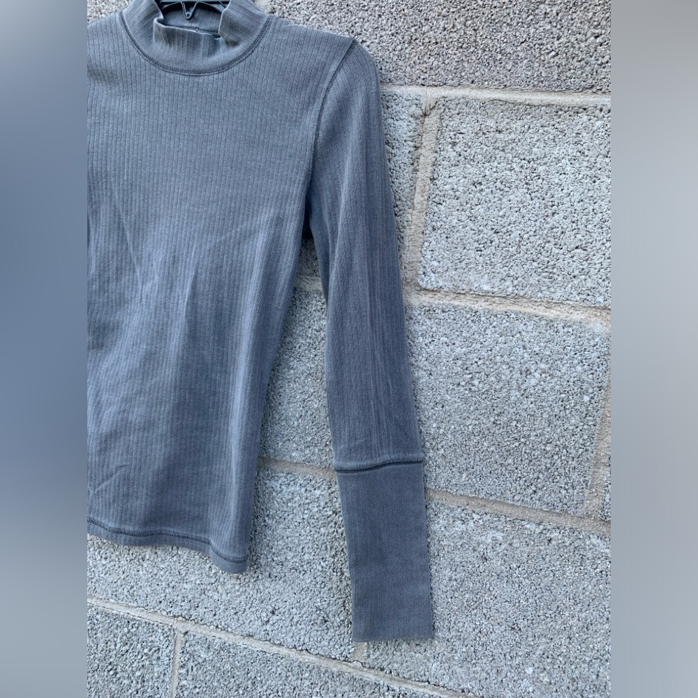 Free People Mock Neck Top Rickie Long Sleeve Grey Haze Size XS Grunge Layering - Picture 5 of 12